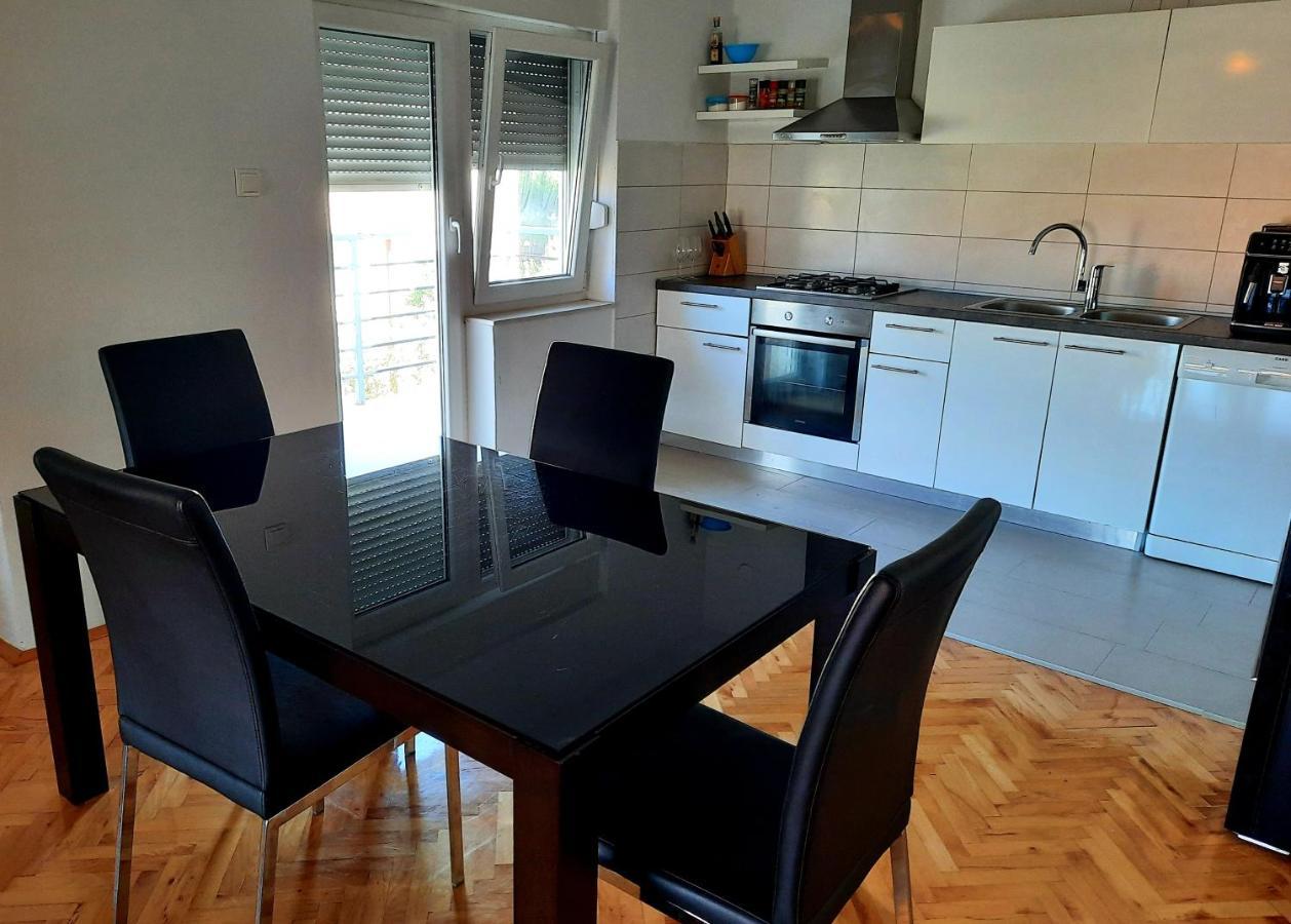 Goran Apartment *