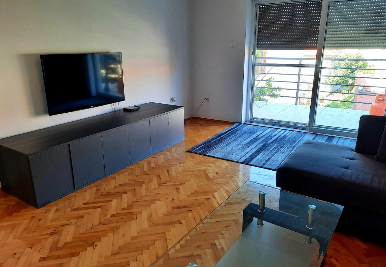 Apartment Goran
