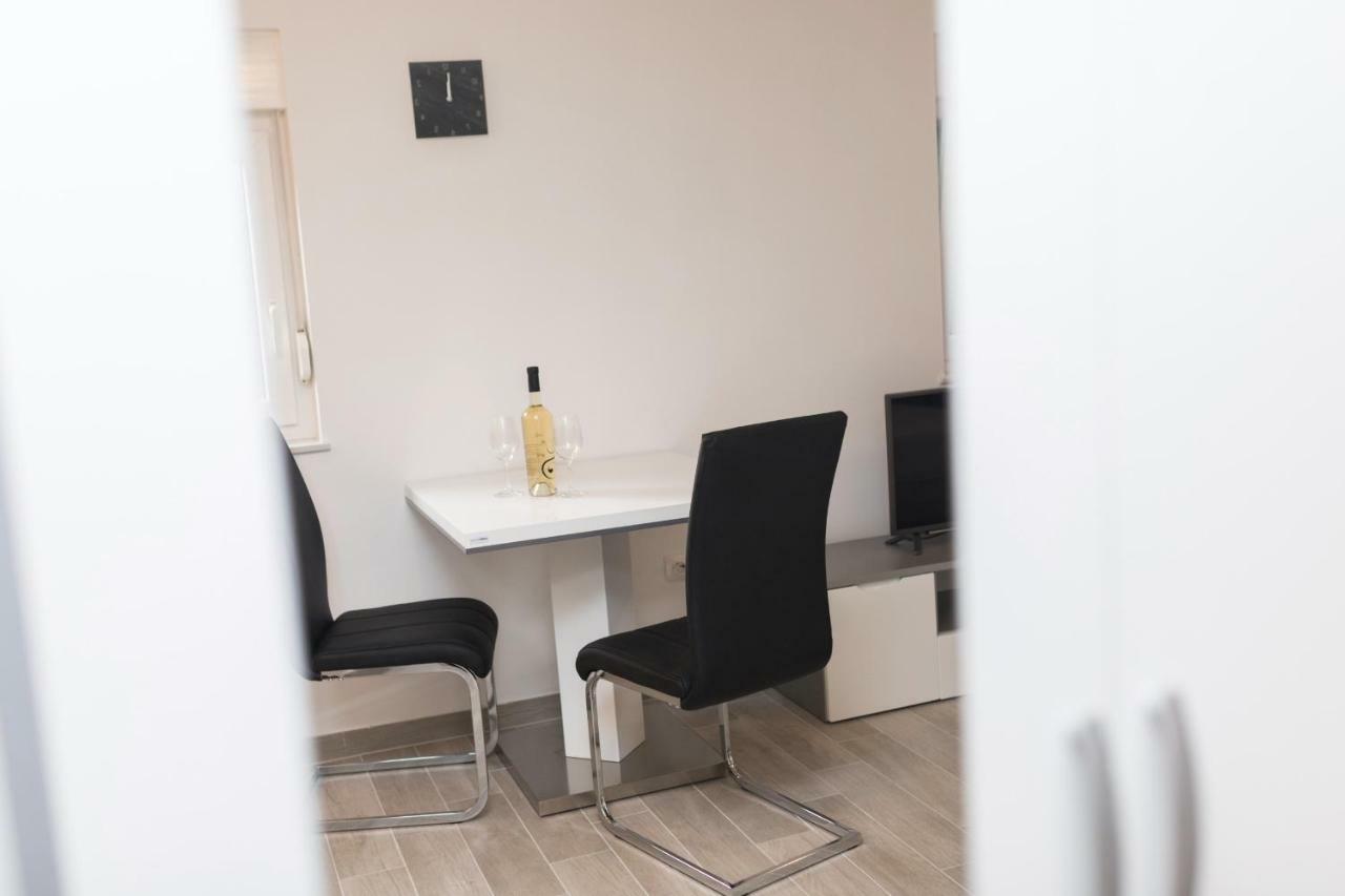 Apartment Goran